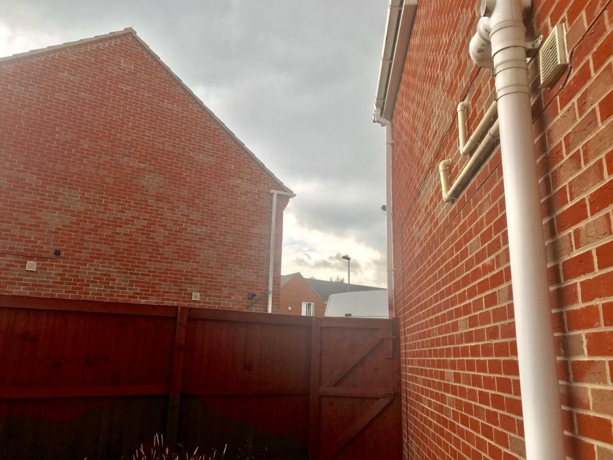 House Shared, New Build 36 Nottingham 3Bedrooms المظهر الخارجي الصورة